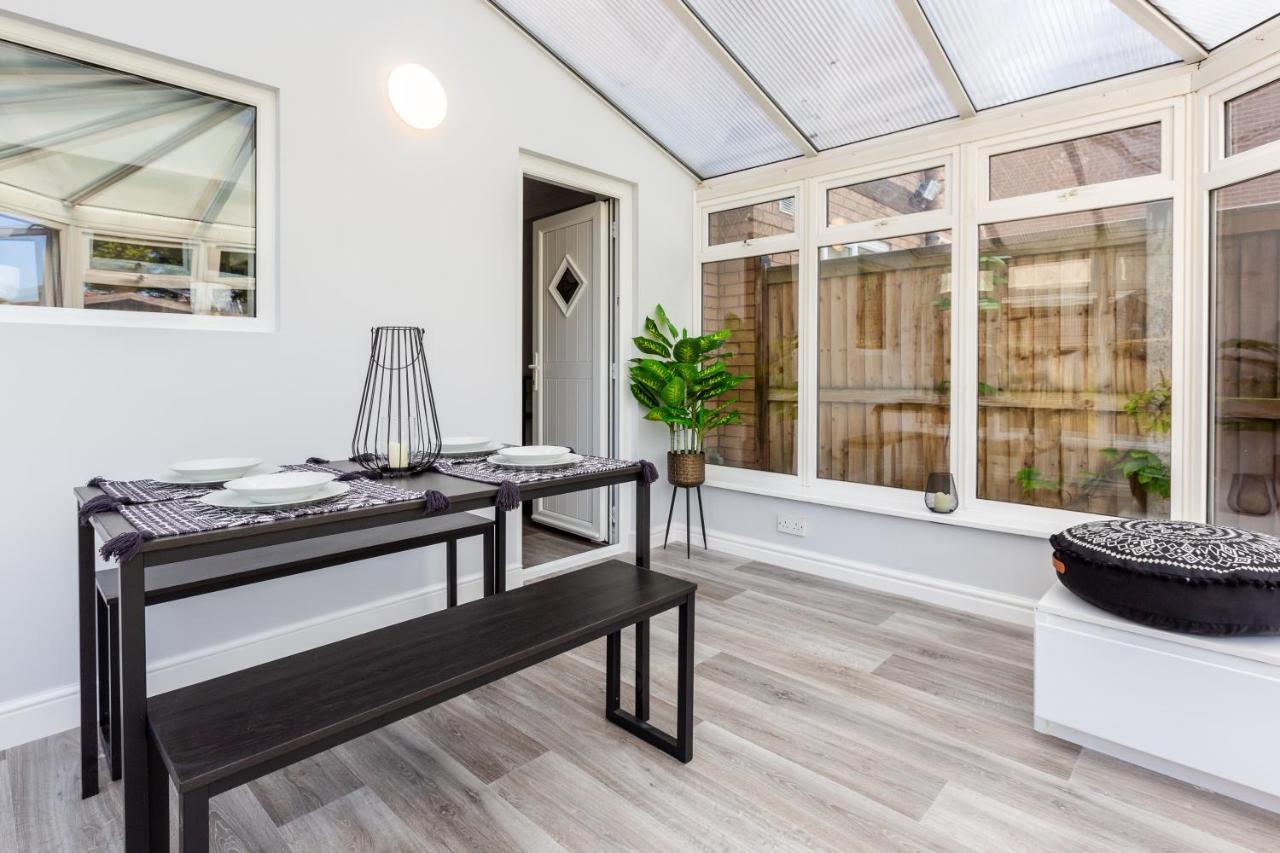 Curlew - 3 Bedrooms Wi-Fi, Parking, Contractors Thornton  Exteriör bild