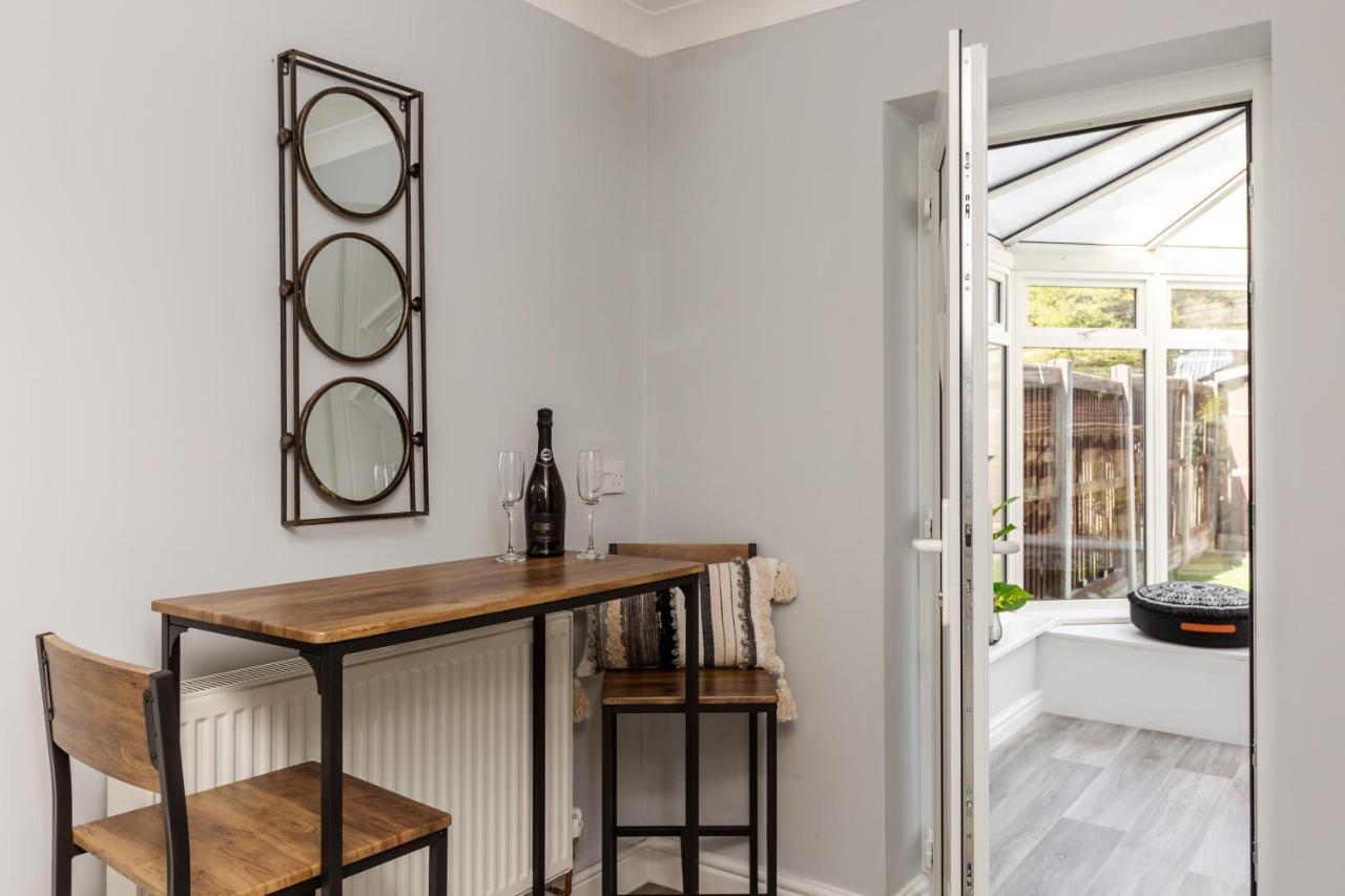 Curlew - 3 Bedrooms Wi-Fi, Parking, Contractors Thornton  Exteriör bild