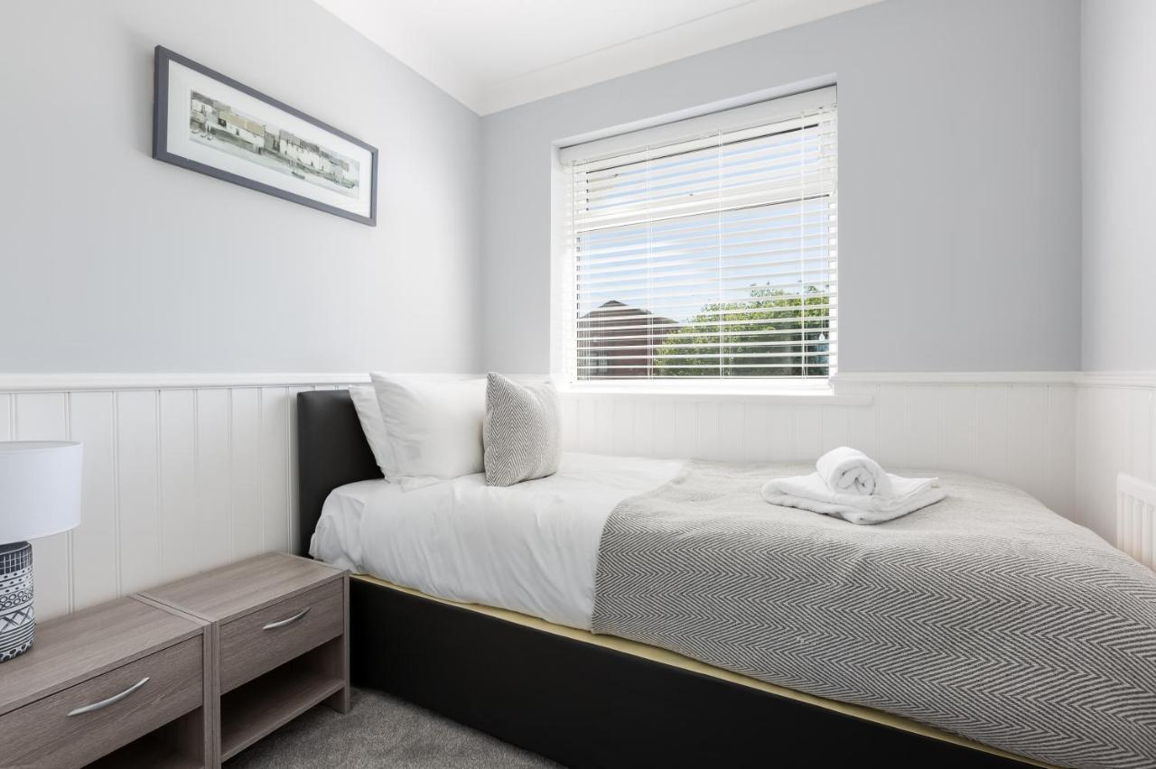 Curlew - 3 Bedrooms Wi-Fi, Parking, Contractors Thornton  Exteriör bild